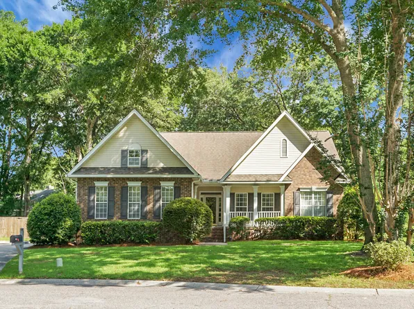 652 Spinner Cir, Mount Pleasant, SC 29464