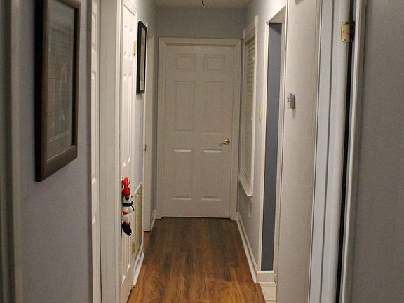 5th image of 234 River Point Dr