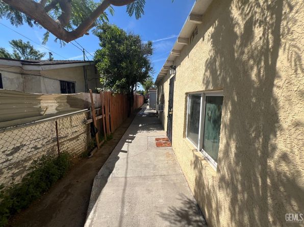 bakersfield-california-18890034 picture