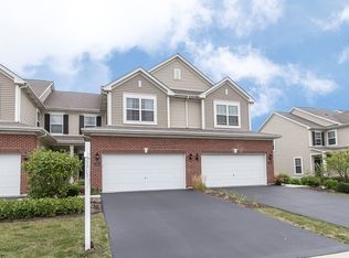 345 Buckingham Ct, Lombard, IL 60148
