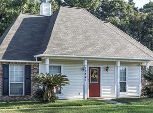 13521 Meadow Crossing Dr, Walker, LA 70785