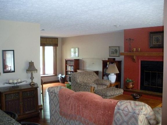 4th image of 3590 Shady Ln