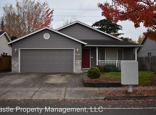 2090 Del Rio Ave SE, Albany, OR 97322