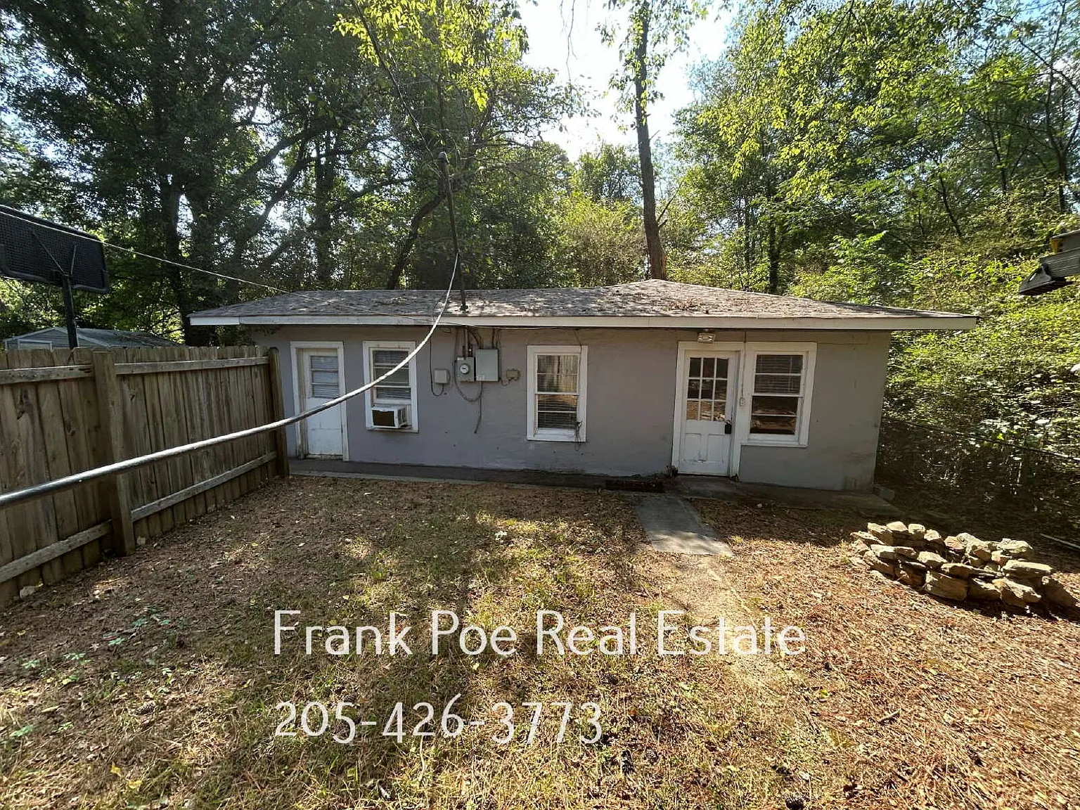 2 bed, 1.0 bath, $595 — Photo 1