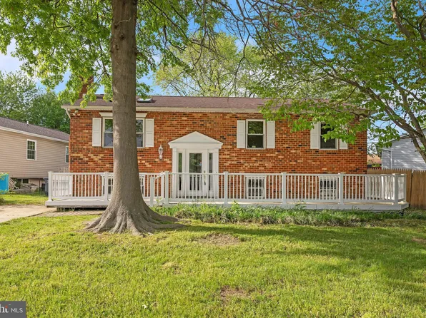 5 Douglas Dr, Bear, DE 19701