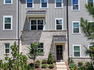 416 Clementine Dr, Cary, NC 27519
