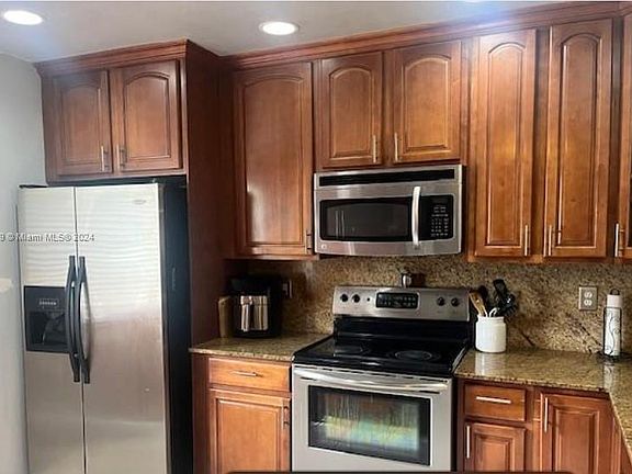 4th image of 756 NW 208th Way