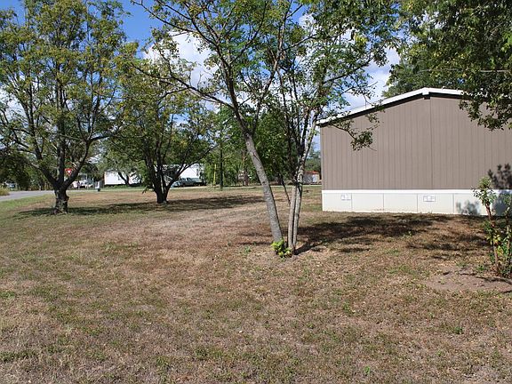 3rd image of 3415 River Rd
