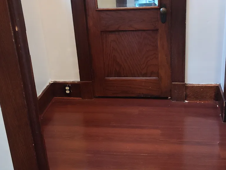 31 N Hartford Ave — Photo 15