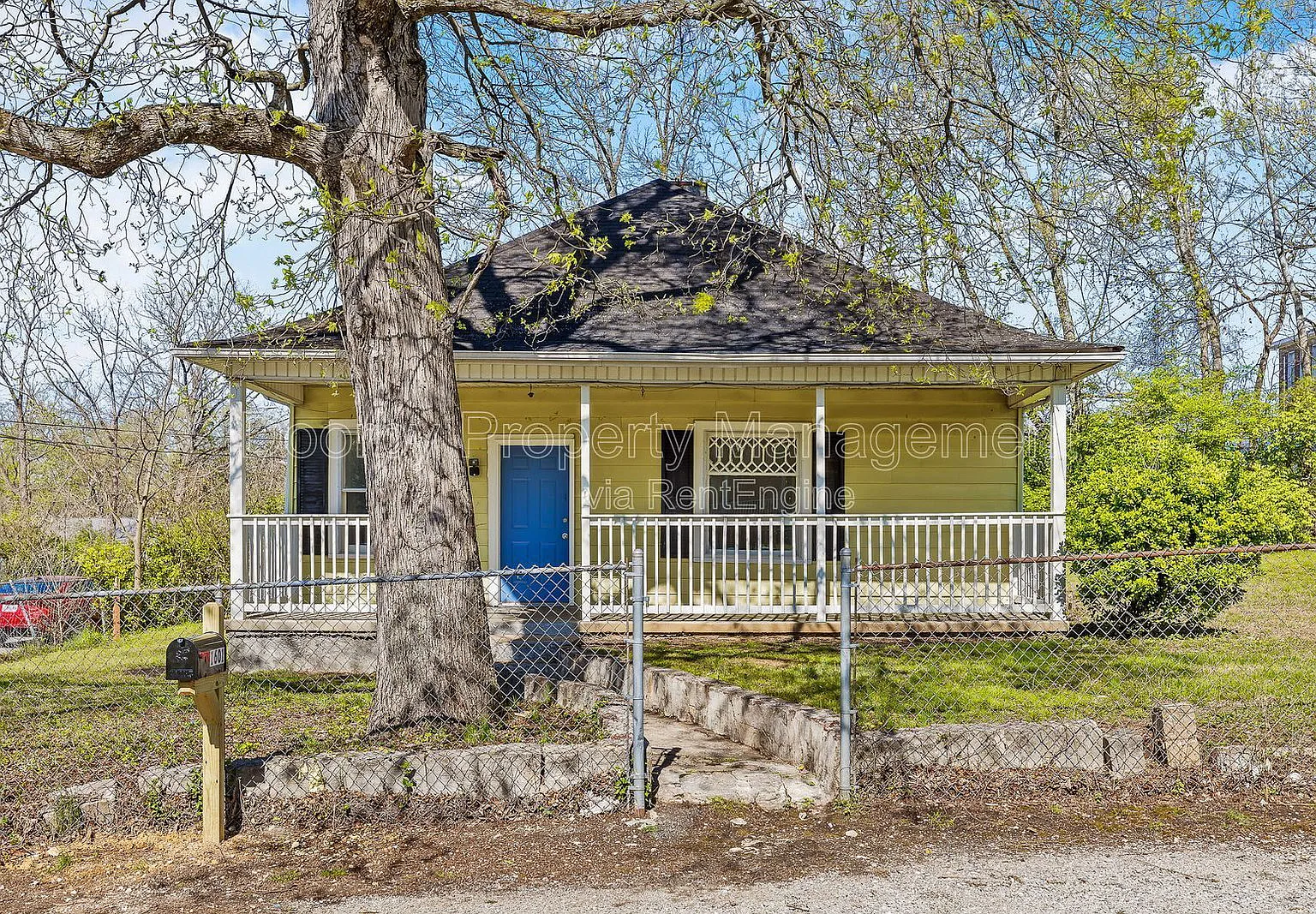 3 bed, 1.0 bath, 1416 sqft, $1,575 — Photo 4