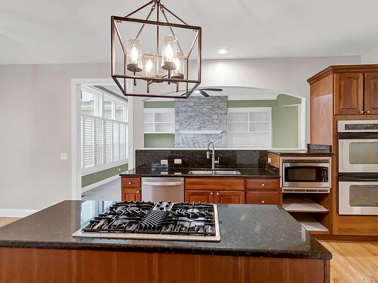 3N812 John Greenleaf Whittier Pl — Photo 33