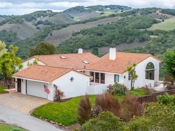 25430 Loma Robles Dr, Carmel, CA 93923