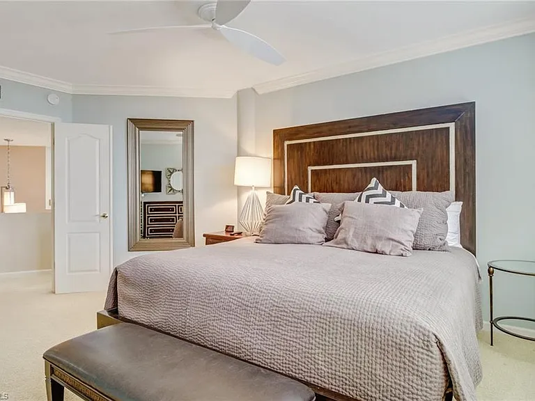 4041 Gulf Shore Blvd N #7 — Photo 19