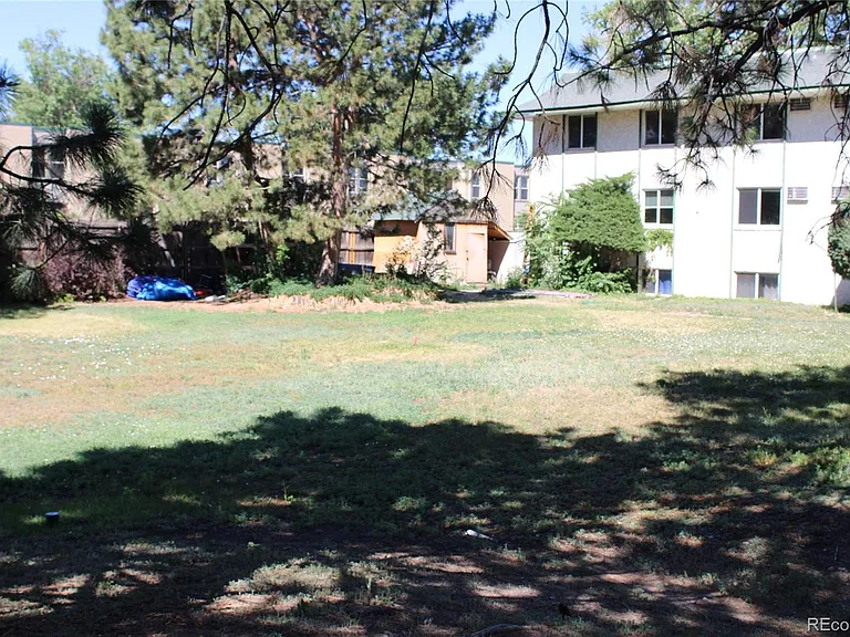 8822 E Florida Ave #206 — Photo 25