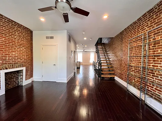 Rented by Harlem Lofts | media 22