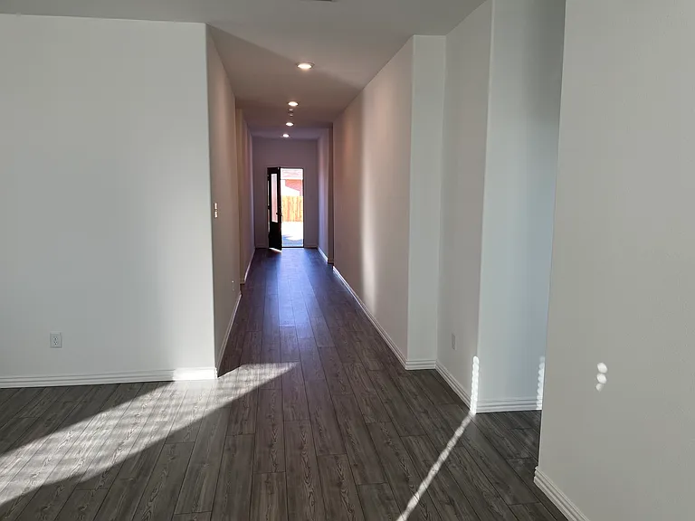 1220 Desert Willow Dr — Photo 20