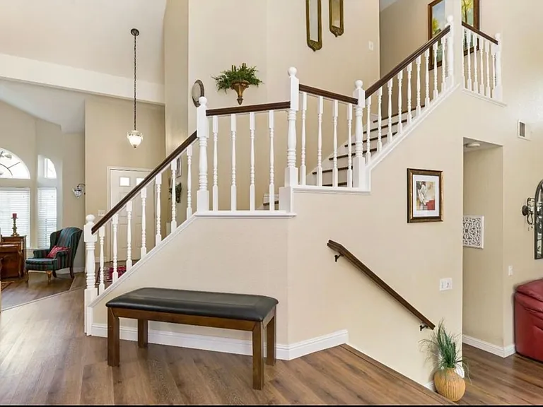 8216 Rockbury Way — Photo 6