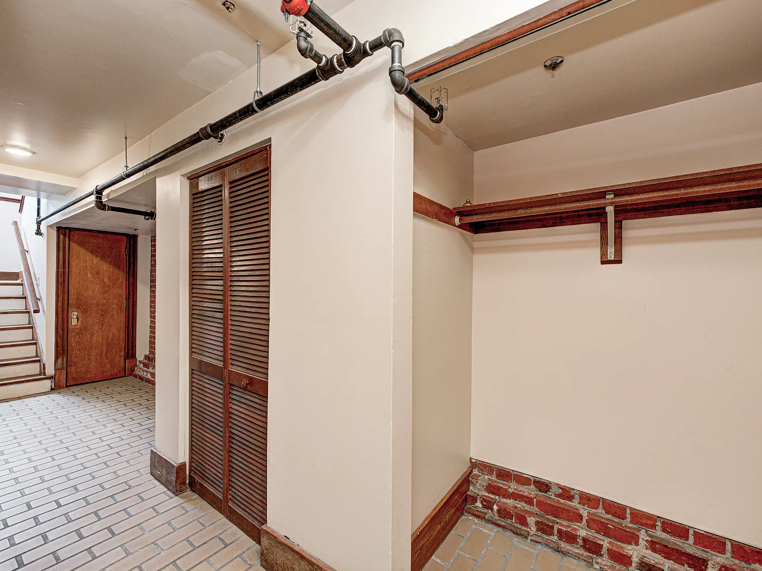 2 bed, 1450 sqft, $1,700 — Photo 3
