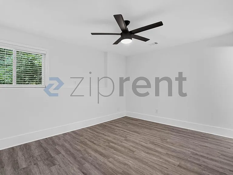4013 Hawthorne Ave SE #3 — Photo 14