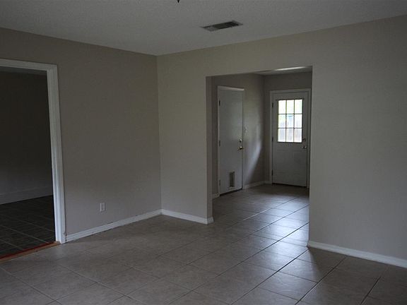 2nd image of 5605 Fairview Dr