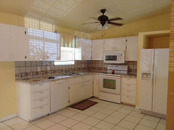 2nd image of 3314 27th St W Unit 2