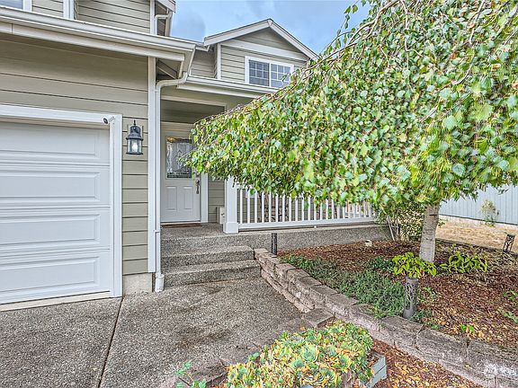 3rd image of 14852 89th Avenue SE