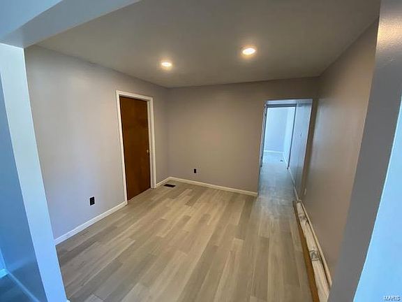 4th image of 8518 Page Ave