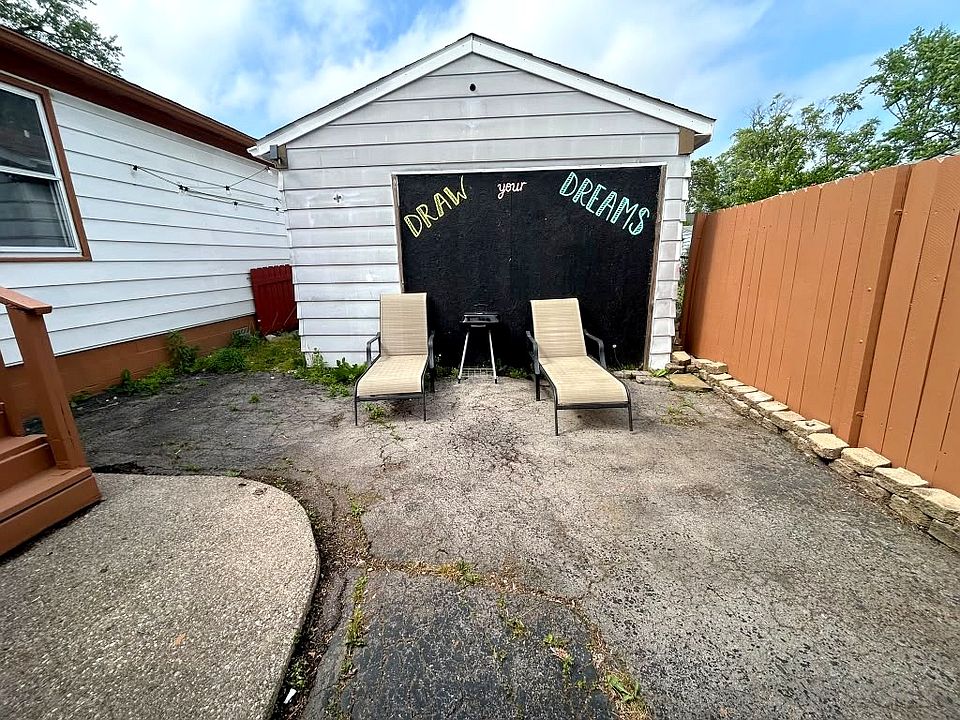 1st image of 766 Harding Ave