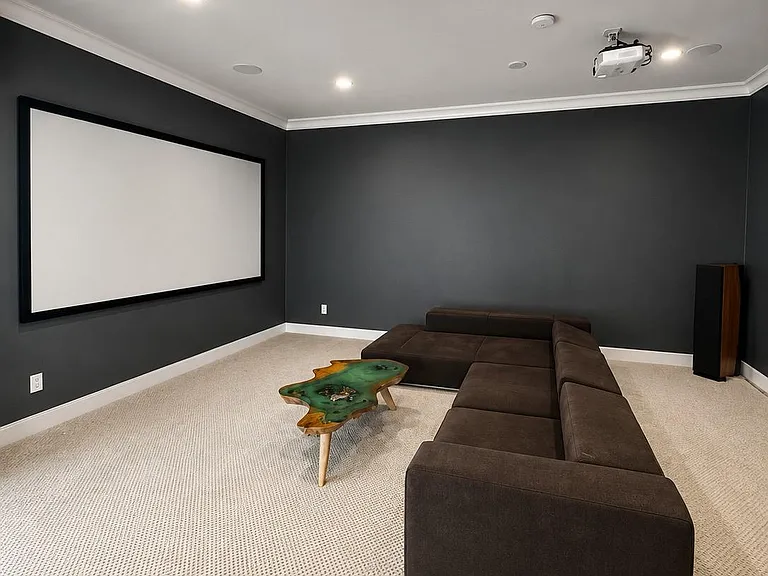 2211 Worthington St — Photo 27