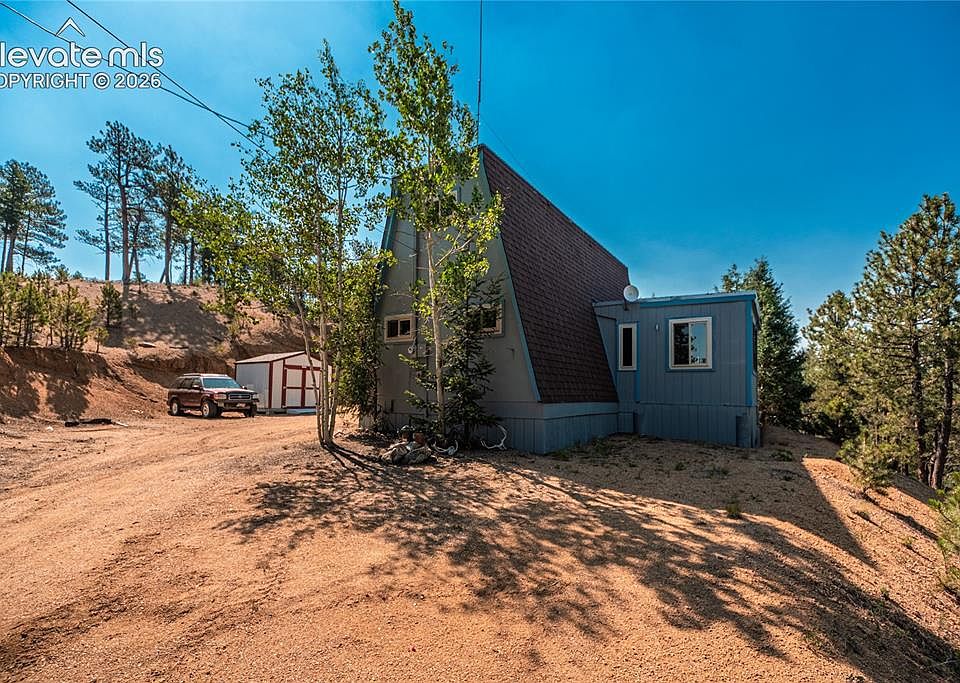 1st image of 76 Pine Dr