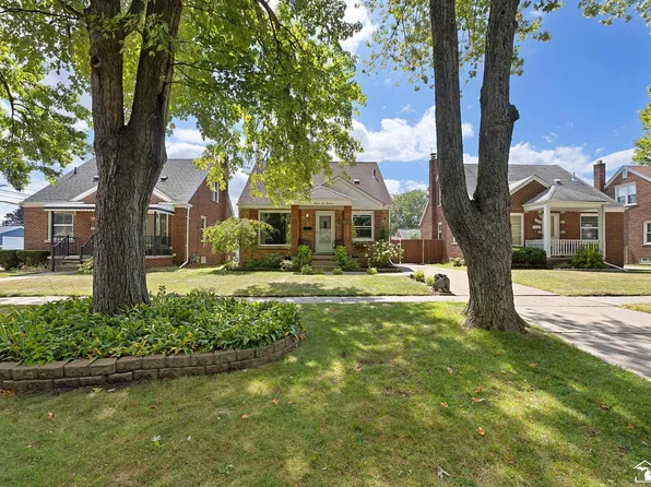 15213 Champaign Rd, Allen Park, MI 48101