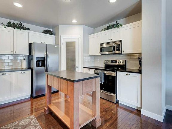 4th image of 88 SW Copperstone Gate SE