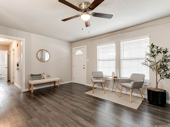 4th image of 451 Saratoga Drive