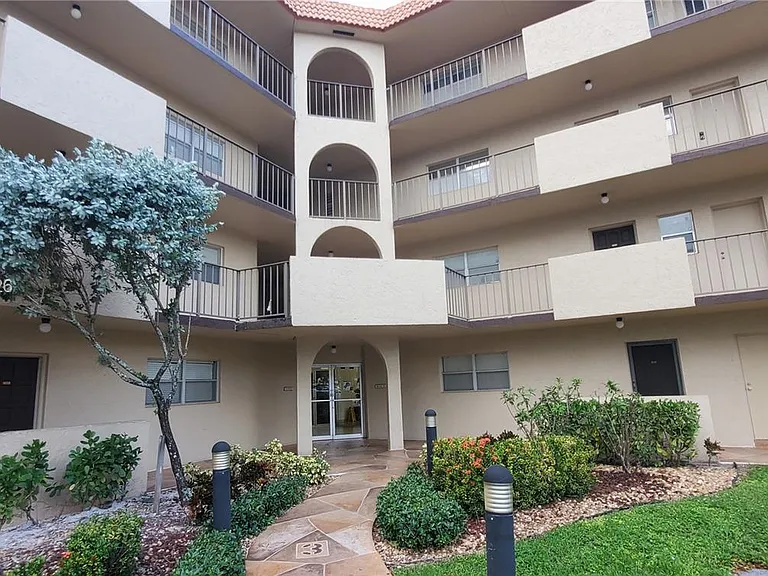 6361 N Falls Circle Dr #106 — Photo 1