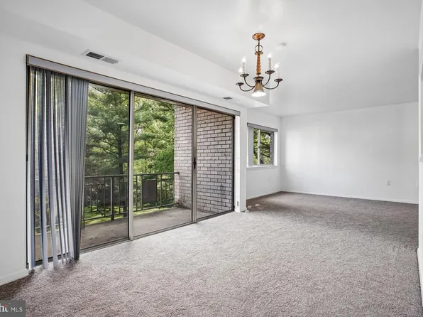 12303 Braxfield Ct #391, Rockville, MD 20852