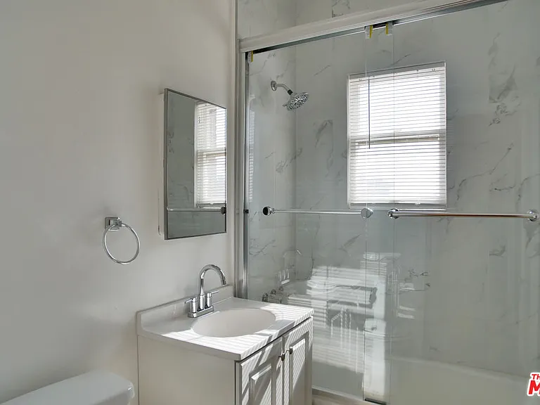 611 S Cloverdale Ave #305 — Photo 18