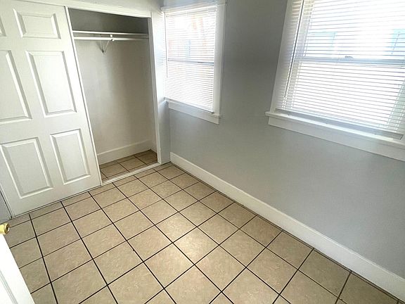 5th image of 431 Dawson Ave #0