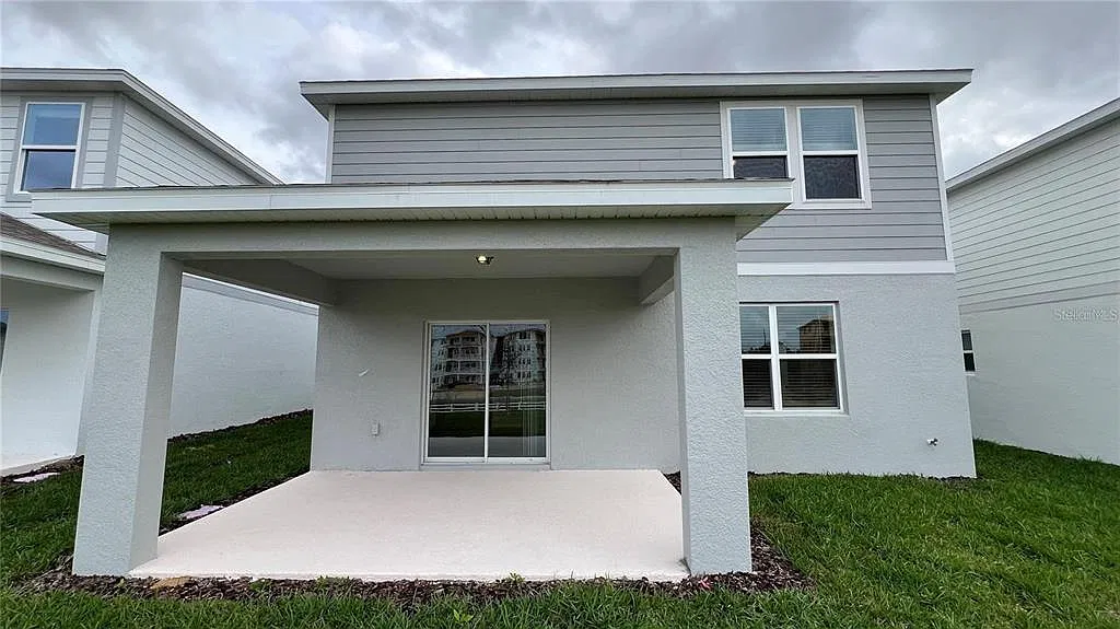 4 bed, 3.0 bath, 2217 sqft, $2,495 — Photo 4