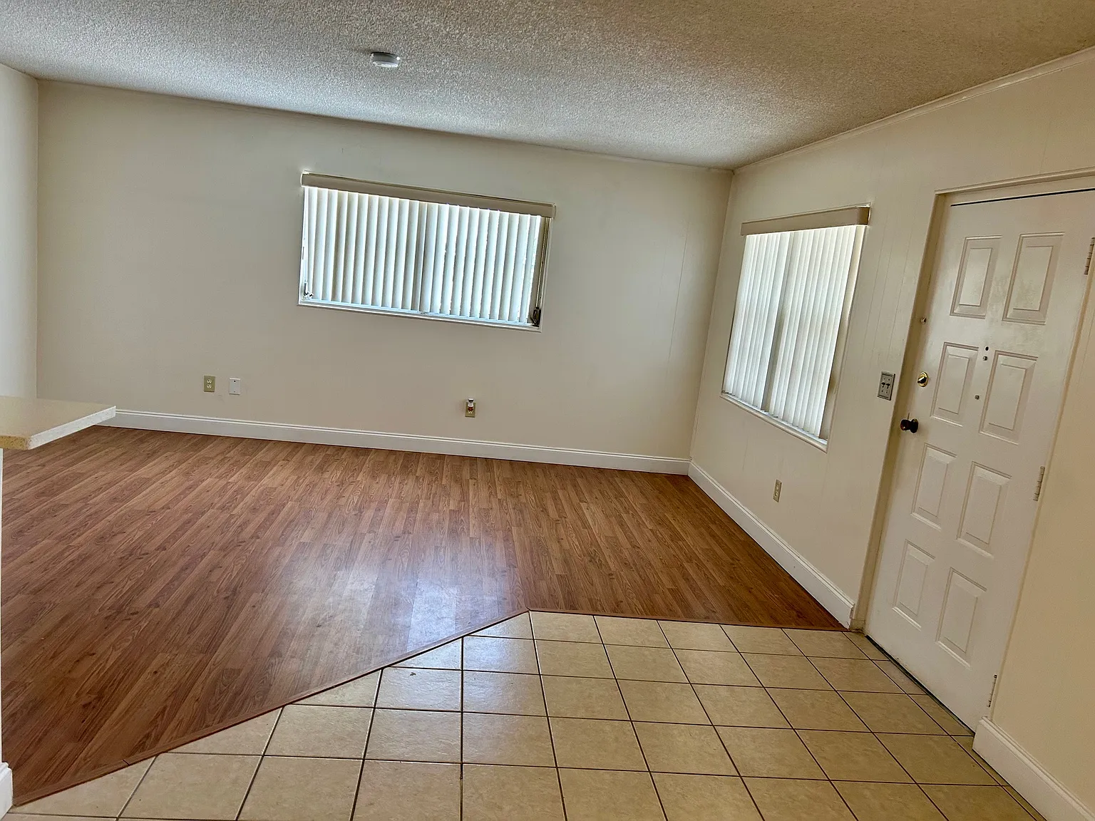 2 bed, 902 sqft, $1,750 — Photo 4