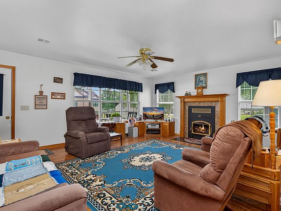 5th image of 55430 E 298th Rd