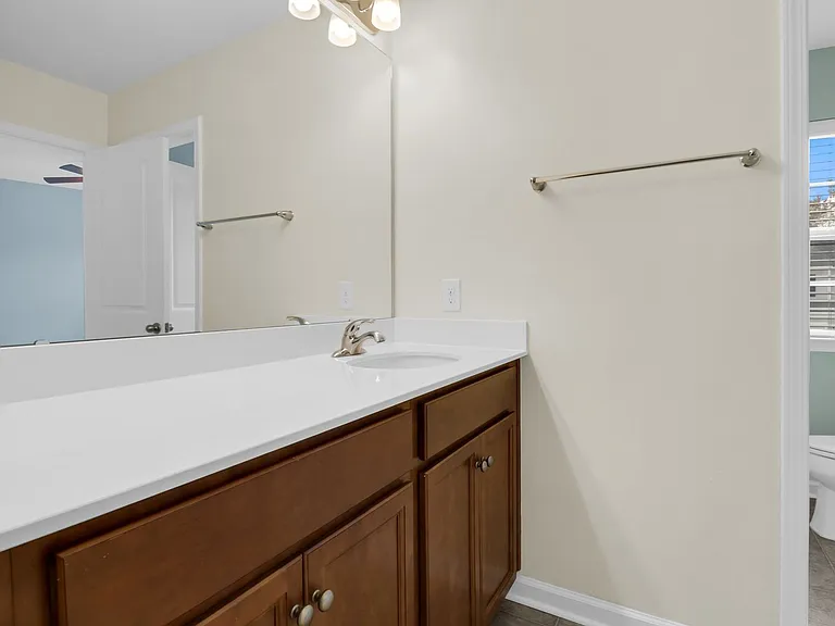 1419 Hermitage Ln — Photo 17