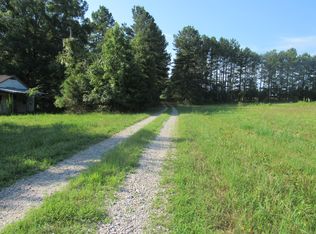 1613 Garrett Farm Rd, Stem, NC 27581