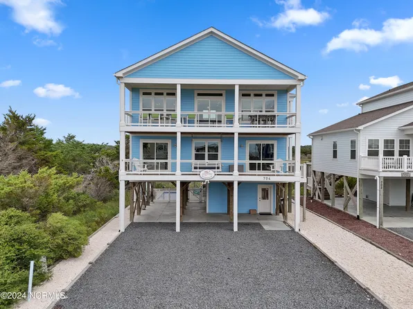 704 Ocean Boulevard W, Holden Beach, NC 28462