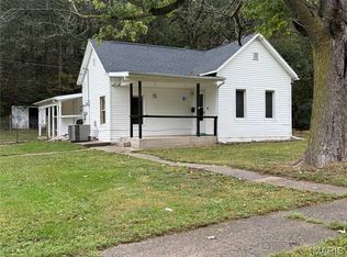 1202 Valley St, Hannibal, MO 63401