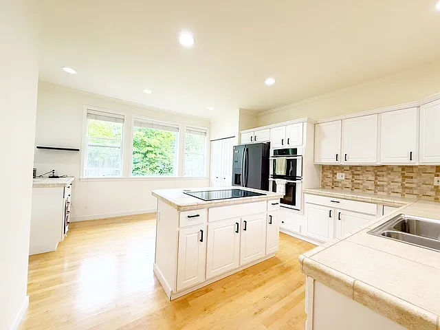 7417 53rd Street Ct W — Photo 10