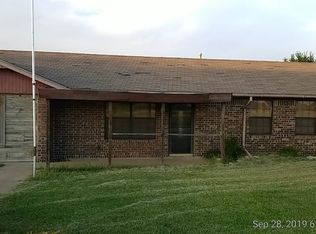 304 W Utah, Cyril, OK 73029