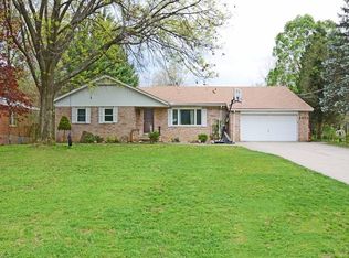 6939 Farview Rd, Brecksville, OH 44141