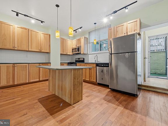 4th image of 608 League St