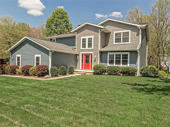 2nd image of 32821 N Burr Oak Dr