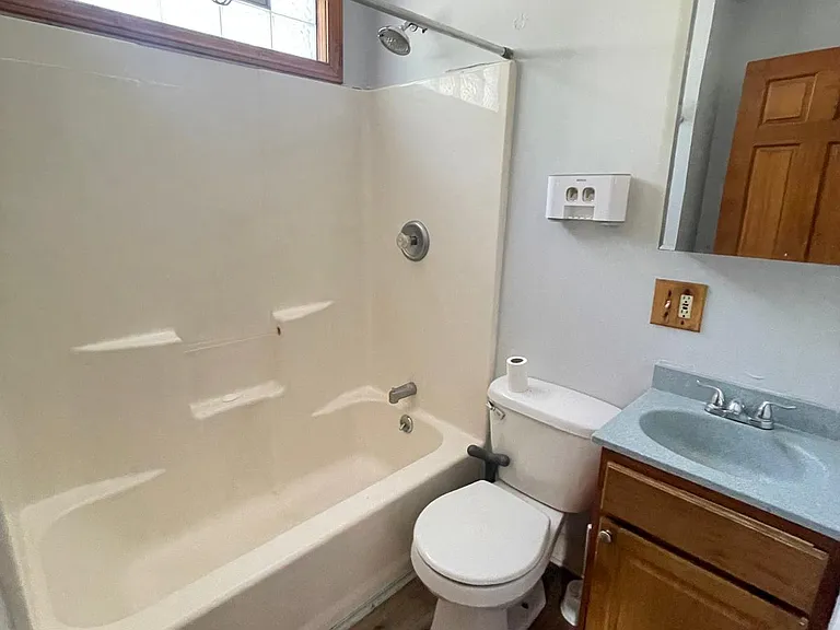 341 Gertrude St — Photo 10